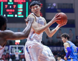 意昂最新战报：Rookie率领G2翻盘，引发球迷热议