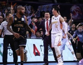 昨夜 意昂 焦点战：广东宏远翻盘公牛，青春风暴引发球迷热议